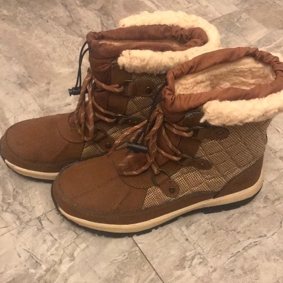 BEARPAW COLD WEATHER BOOTS SIZE 8 WOMENS BETHANY BROWN/TAN FUR LINED - Picture 1 of 12